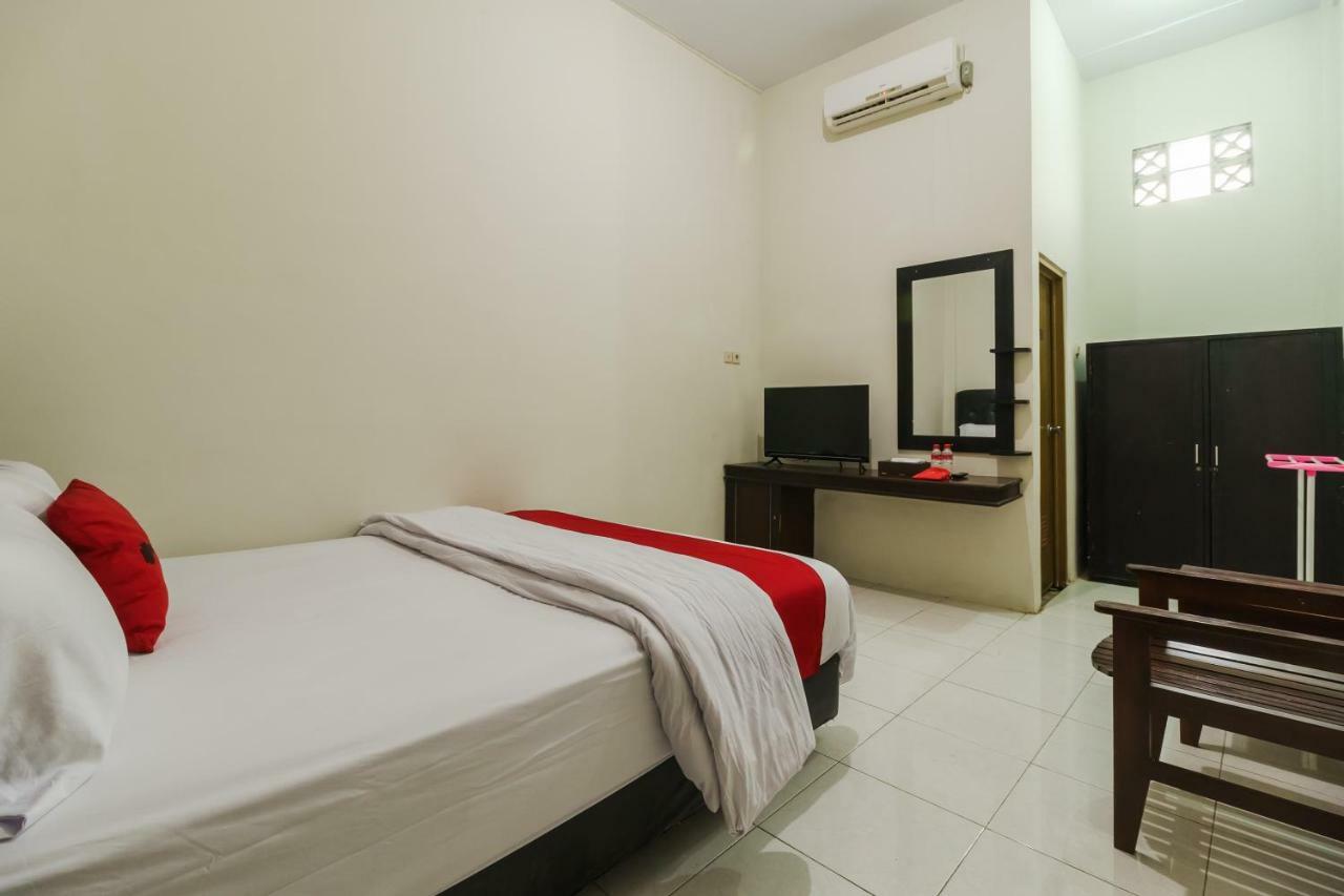 Reddoorz Syariah Near Fort Marlborough Bengkulu Exterior foto